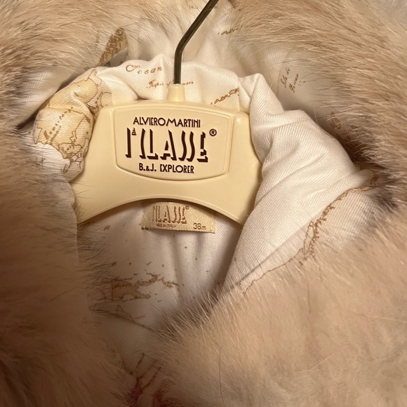 Alviero Martini Red Puffer Coat - Picture 2 of 2